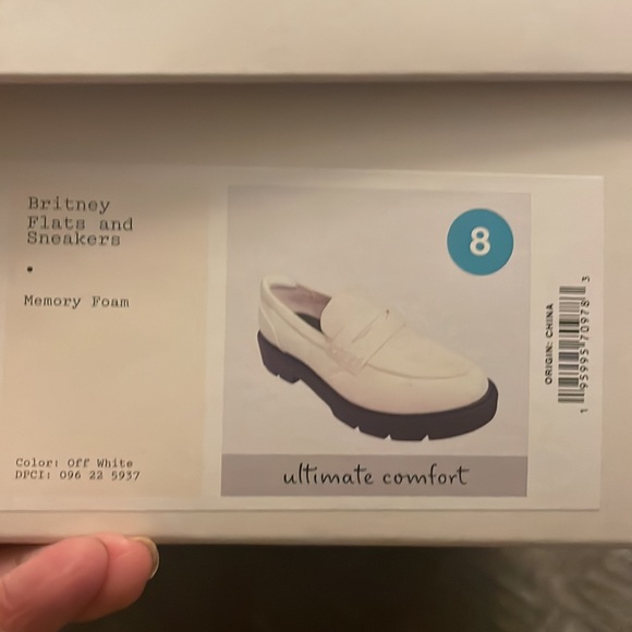 A new day...  size 8 white thick soul loafers - Picture 4 of 4